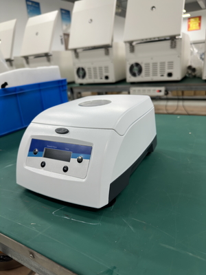 Tabung Kapiler Berkecepatan Tinggi MicroHematocrit Centrifuge 500-12000rpm Disesuaikan