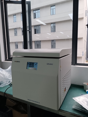 8000r/min 24*5ml Kapasitas Low Speed Otomatis Centrifuge GR-600C