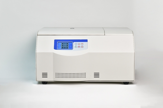 Laboratorium Kapasitas Besar Kecepatan Tinggi Centrifuge Dingin 4 * 750ml dengan Kecepatan yang disesuaikan dan Kebisingan Rendah
