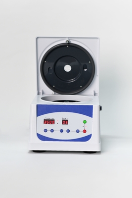 Low-Noise 4000 RPM Low Speed Centrifuge Machine 2100xg RCF Untuk Aplikasi Laboratorium Rutin